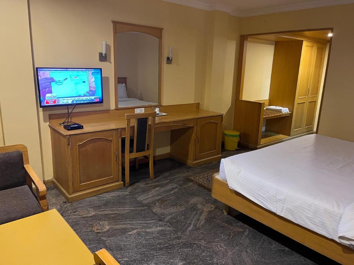 Asr Guesthouse Tirupati Eksteriør bilde