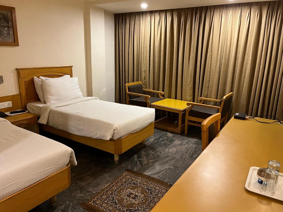 Asr Guesthouse Tirupati Eksteriør bilde